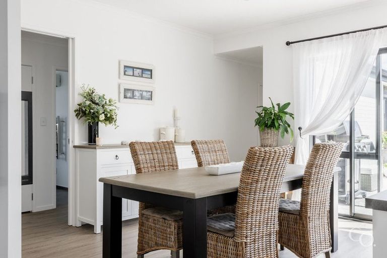 Photo of property in 17 Mida Close, Papamoa Beach, Papamoa, 3118