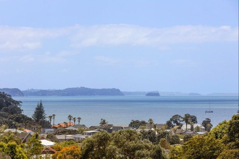 Photo of property in 4/96 William Bayes Place, Red Beach, 0932