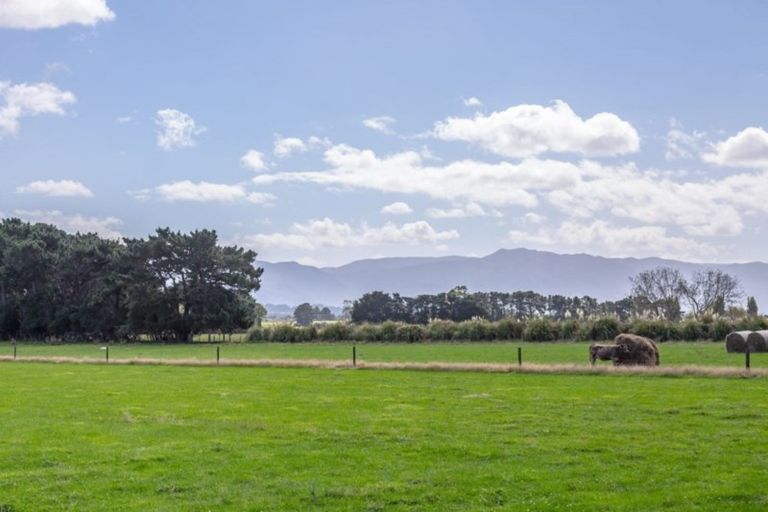 Photo of property in 2770 Lake Ferry Road, Pirinoa, Featherston, 5772