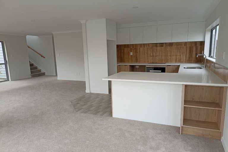 Photo of property in 51 Umu Place, Mangere, Auckland, 2022