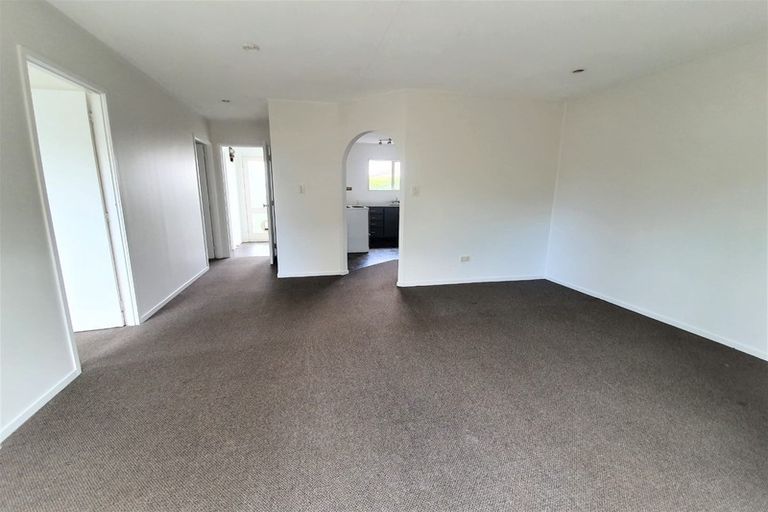 Photo of property in 2/330 Bucklands Road, Bucklands Beach, Auckland, 2012
