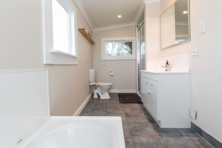 Photo of property in 802 Lyell Street, Akina, Hastings, 4122