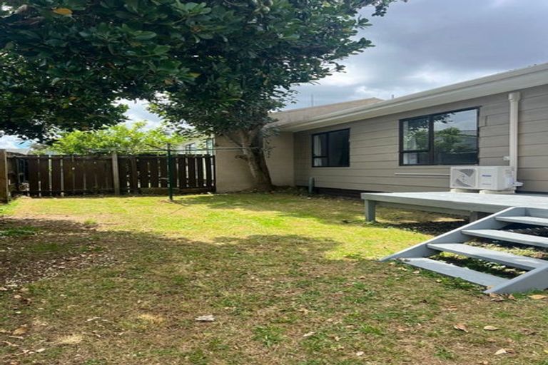 Photo of property in 6/19 Smiths Avenue, Papakura, 2110