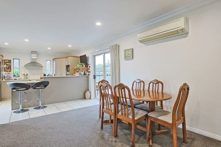 Photo of property in 9 Russell Robertson Drive, Havelock North, 4130