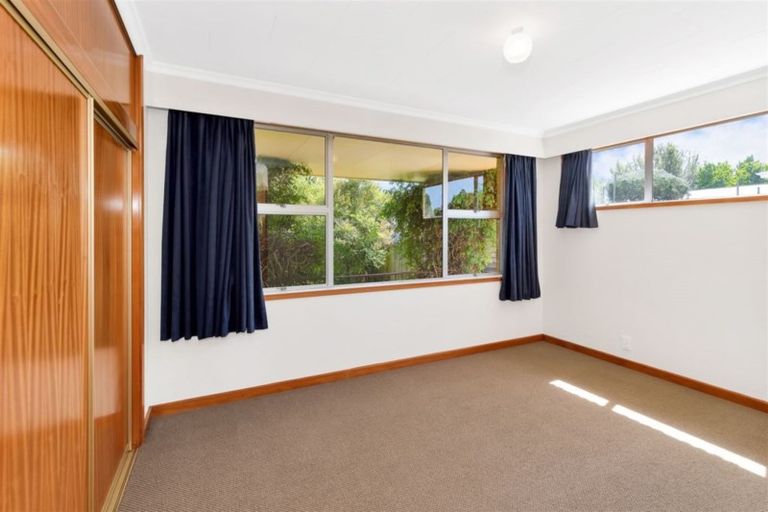 Photo of property in 1 Fraser Place, Rangiora, 7400