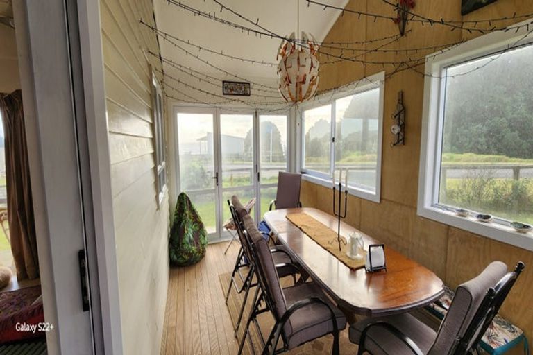 Photo of property in 1 Point Road, Mokau, 4376