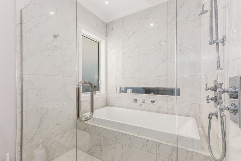 Photo of property in 23 Silverstream Road, Crofton Downs, Wellington, 6035