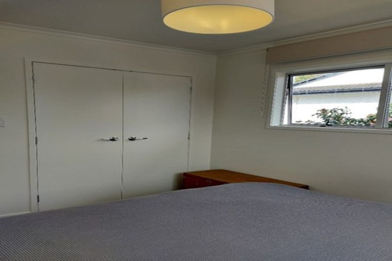 Photo of property in 1/193 Lake Road, Belmont, Auckland, 0622