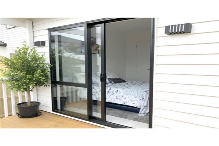 Photo of property in 16 Horsefields Drive, Flat Bush, Auckland, 2019