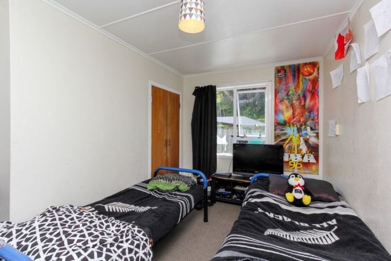 Photo of property in 16a Cyrus Street, Whalers Gate, New Plymouth, 4310