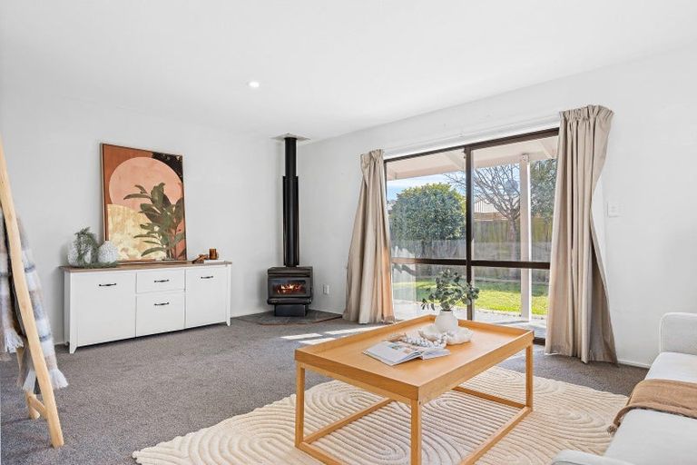 Photo of property in 9b Lindis Lane, New Brighton, Christchurch, 8083