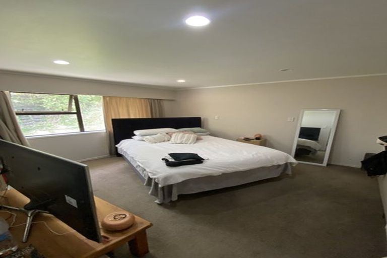 Photo of property in 81 Stewart Drive, Newlands, Wellington, 6037