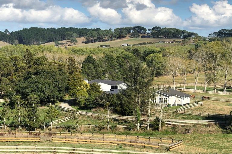 Photo of property in 921 Horseshoe Bush Road, Waitoki, Kaukapakapa, 0871