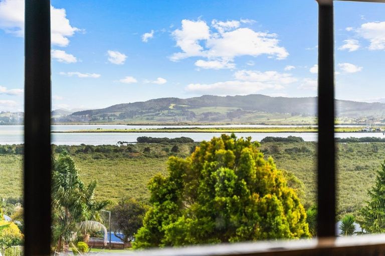 Photo of property in 19 Raumati Crescent, Onerahi, Whangarei, 0110