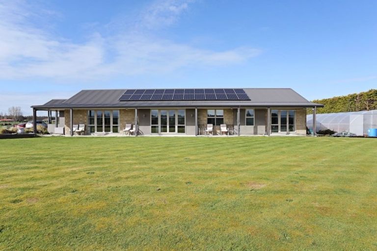 Photo of property in 73b Racecourse Road, Winton, 9782