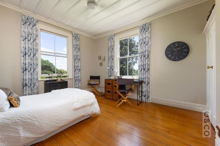 Photo of property in 14 Nelson Street, Helensville, 0800