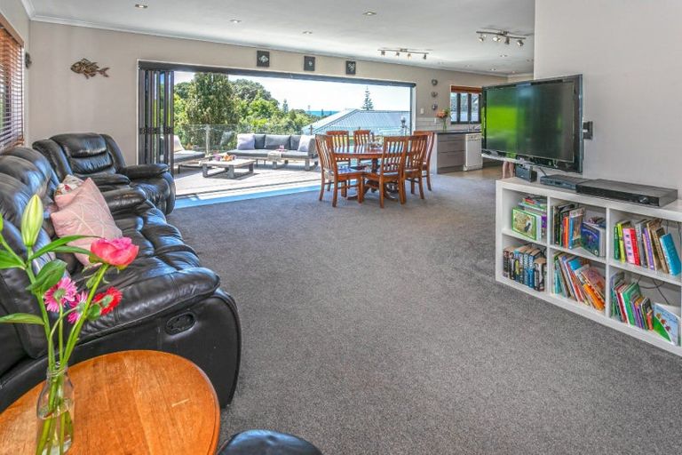 Photo of property in 108 Tuna Place, Onemana, Whangamata, 3691