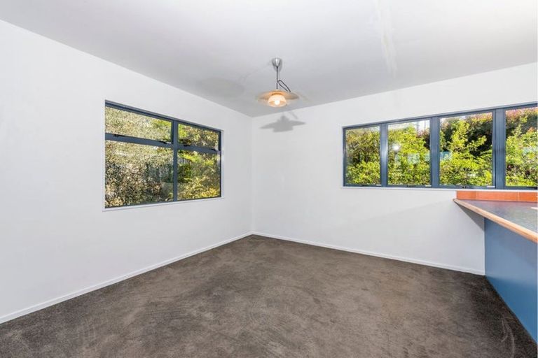 Photo of property in 20a Belleaire Court, West Harbour, Auckland, 0618