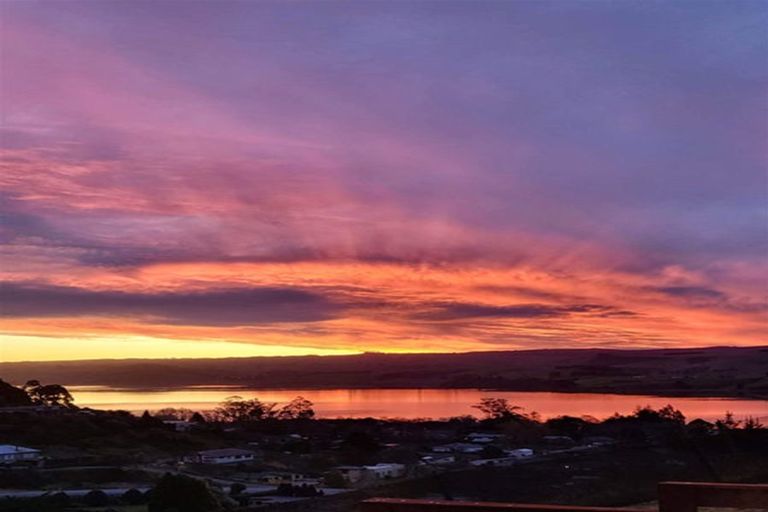 Photo of property in 17 Kingsgate Lane, Waihola, Milton, 9073