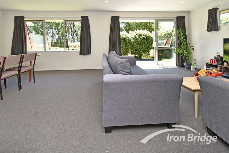 Photo of property in 18a Date Crescent, Aidanfield, Christchurch, 8025