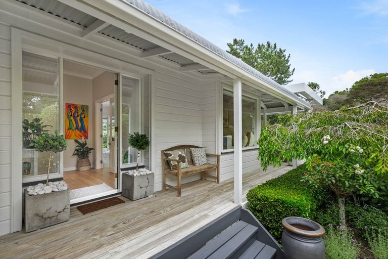 Photo of property in 47 Waipuia Place, Greenhithe, Auckland, 0632