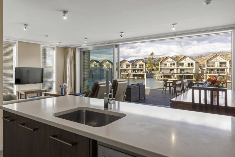 Photo of property in 21a Perriam Place, Mount Pisa, Cromwell, 9383