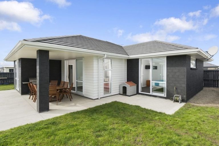 Photo of property in 134 The Boulevard, Papamoa Beach, Papamoa, 3118