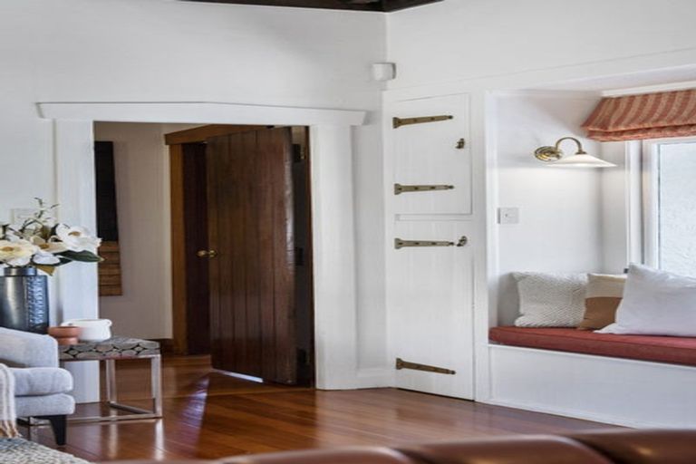 Photo of property in 2c Vipond Road, Stanmore Bay, Whangaparaoa, 0932