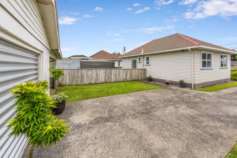 Photo of property in 267 Frankley Road, Ferndale, New Plymouth, 4310