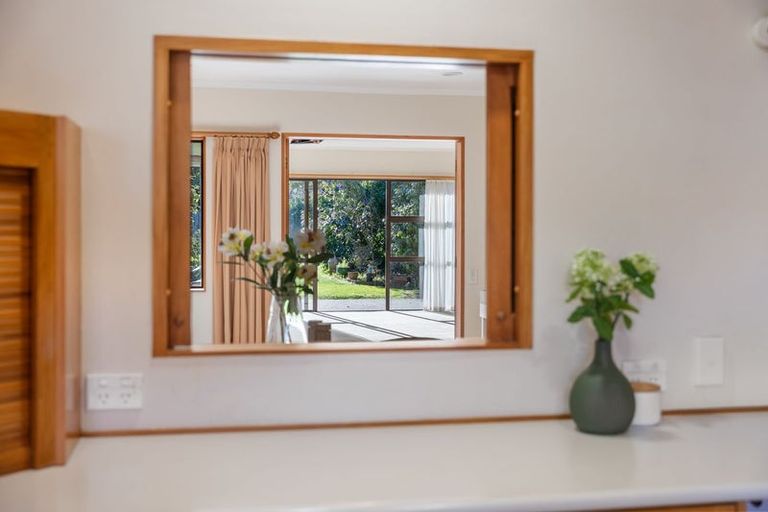 Photo of property in 37 Ngaio Road, Waikanae, 5036