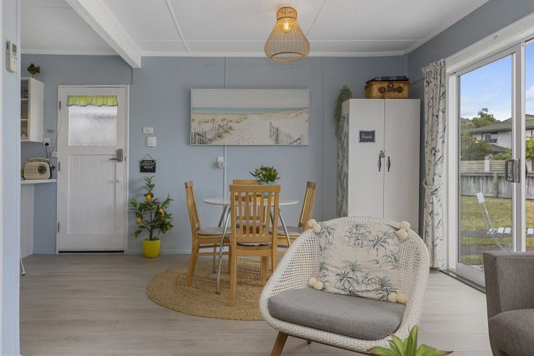 Photo of property in 1/17 Rainbow Drive, Rainbow Point, Taupo, 3330