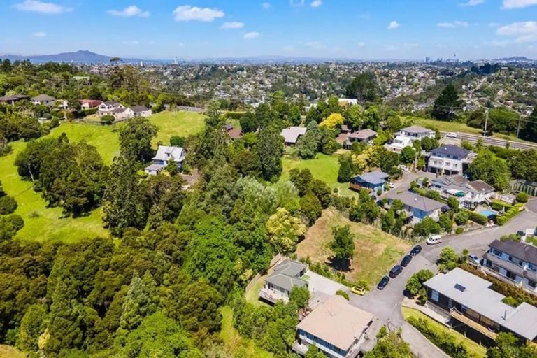 Photo of property in 19a Viridian Lane, Greenhithe, Auckland, 0632