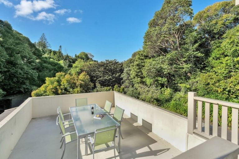 Photo of property in 8 Montressor Place, Howick, Auckland, 2014