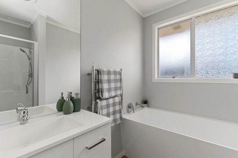 Photo of property in 7 Hinau Street, Pukehangi, Rotorua, 3015