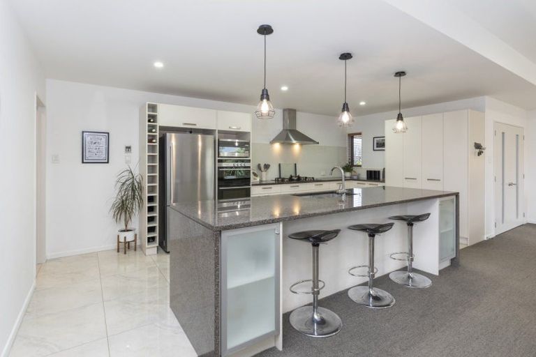 Photo of property in 20 Dunaverty Place, Broomfield, Christchurch, 8042