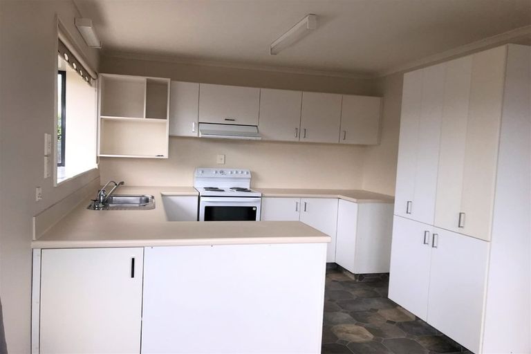 Photo of property in 4 Frank Wilson Terrace, Welbourn, New Plymouth, 4312