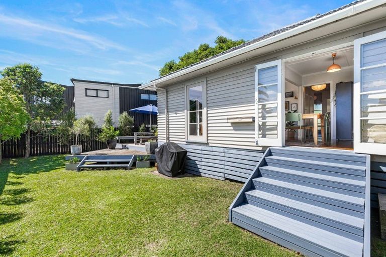 Photo of property in 1/62 Delta Avenue, New Lynn, Auckland, 0600