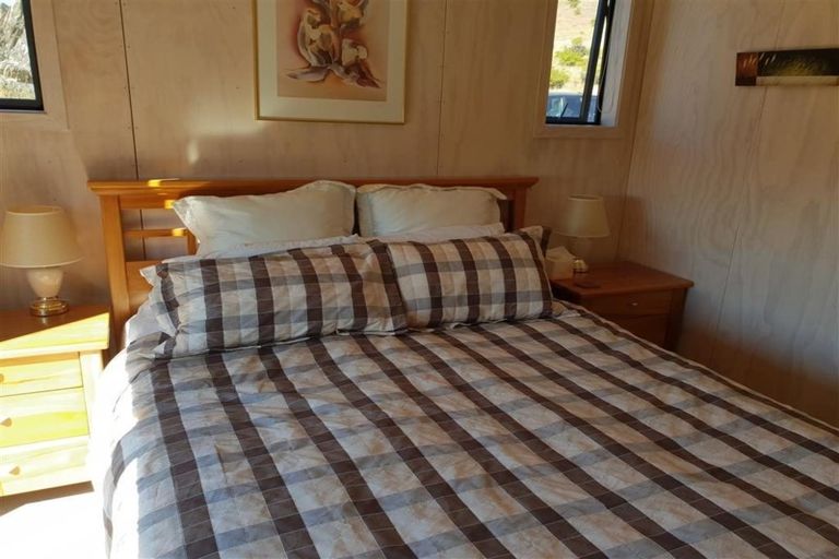 Photo of property in Luggate-cromwell Road, Queensberry, Cromwell, 9383