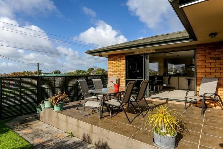 Photo of property in 20 Barrett Road, Whalers Gate, New Plymouth, 4310