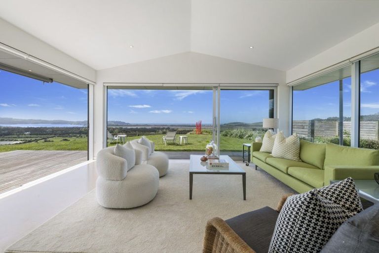 Photo of property in 273 Takatu Road, Tawharanui Peninsula, Warkworth, 0986