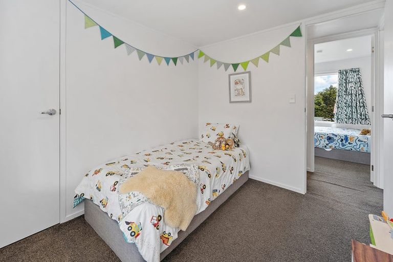 Photo of property in 6 Tamatea Drive, Snells Beach, 0920