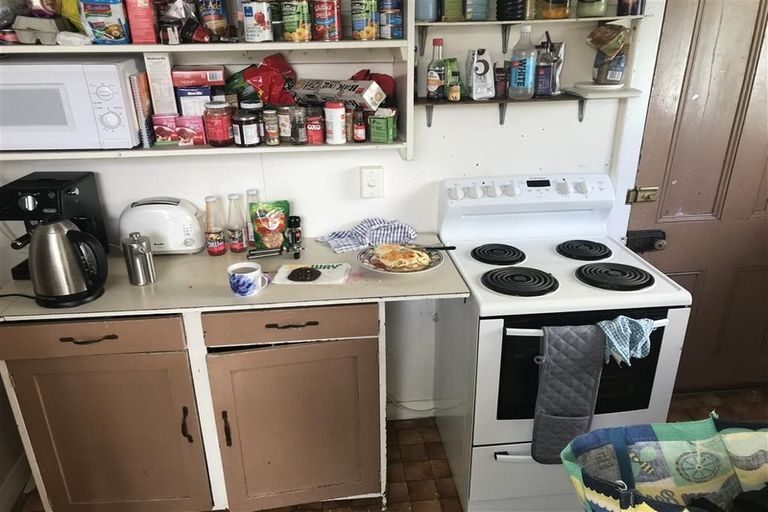 Photo of property in 39 Howe Street, North Dunedin, Dunedin, 9016