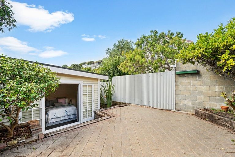 Photo of property in 82 Elizabeth Street, Mount Victoria, Wellington, 6011