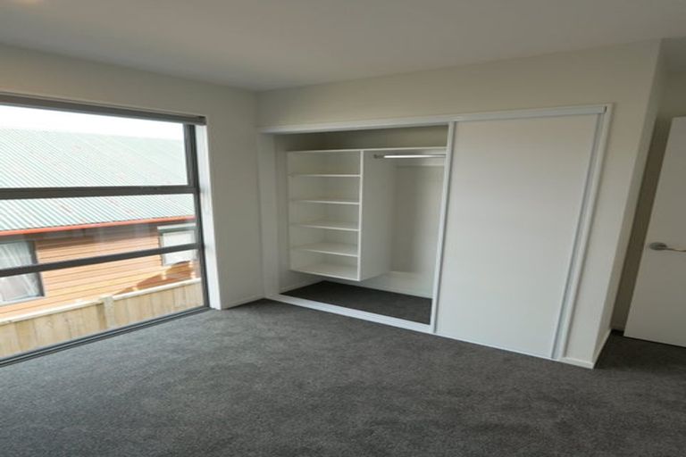 Photo of property in 2/43 Churton Crescent, Taita, Lower Hutt, 5011