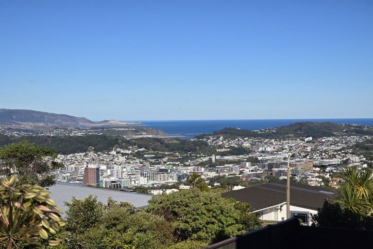 Photo of property in 166 Orangi Kaupapa Road, Northland, Wellington, 6012