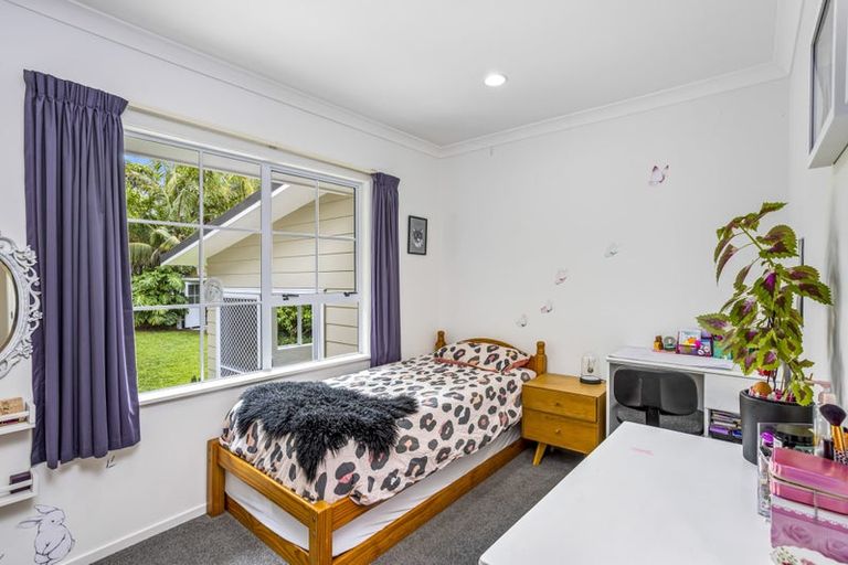 Photo of property in 78 Rosario Crescent, Red Beach, 0932