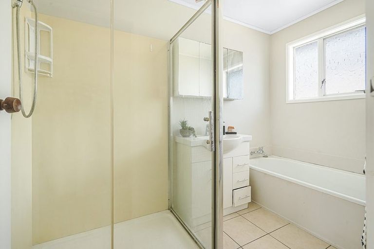 Photo of property in 3 Newcastle Road, Dinsdale, Hamilton, 3204