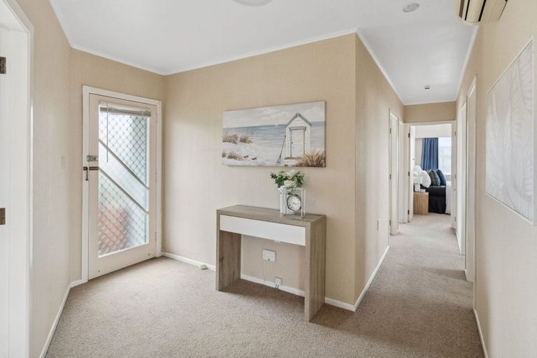 Photo of property in 634 Queen Street East, Levin, 5510