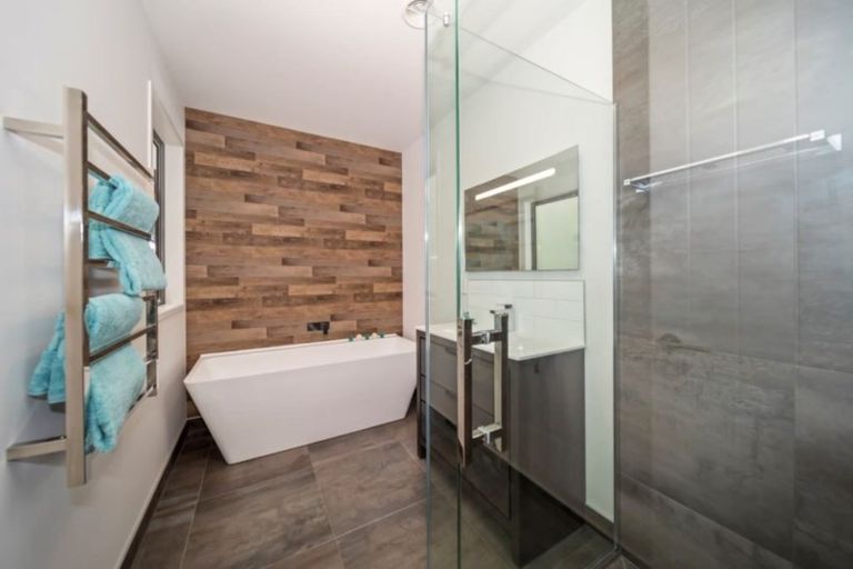 Photo of property in 6a Roto Street, Westown, New Plymouth, 4310