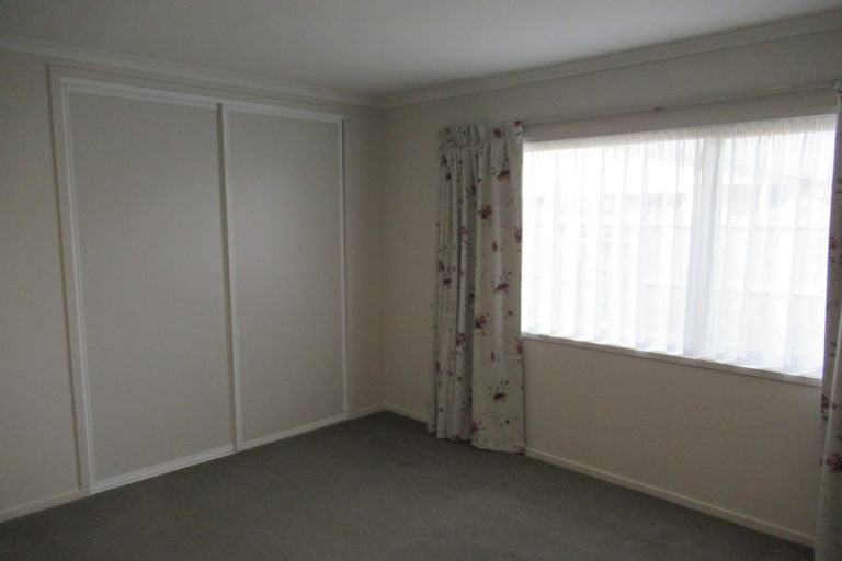 Photo of property in Trackside Villas, 91/2 Mako Mako Road, Levin, 5510